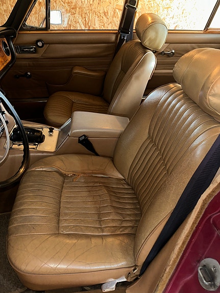 Jaguar XJ6 17 of 30