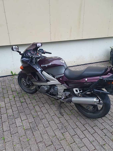 Kawasaki ZZR 600 4 of 4