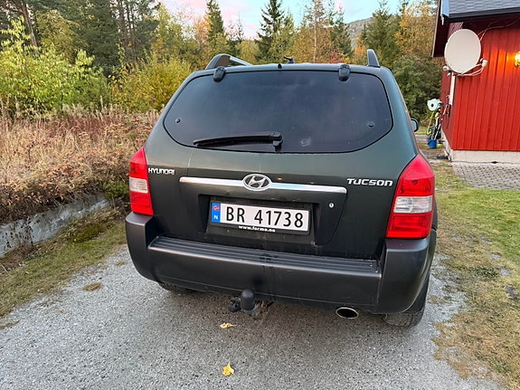 Hyundai Tucson 5 of 9