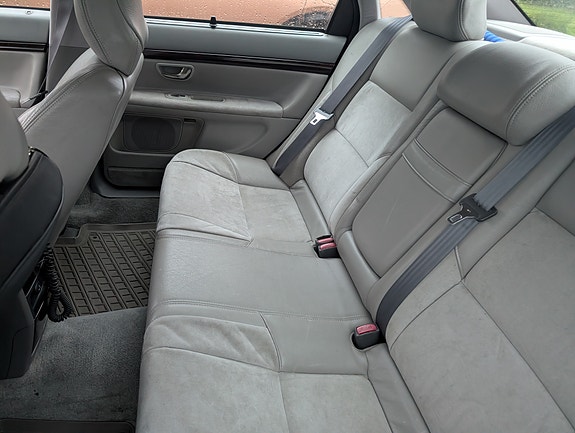Volvo S80 7 of 17