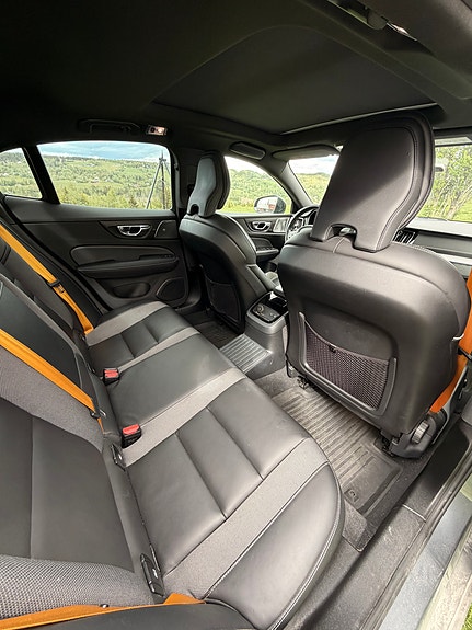 Volvo S60 9 of 30