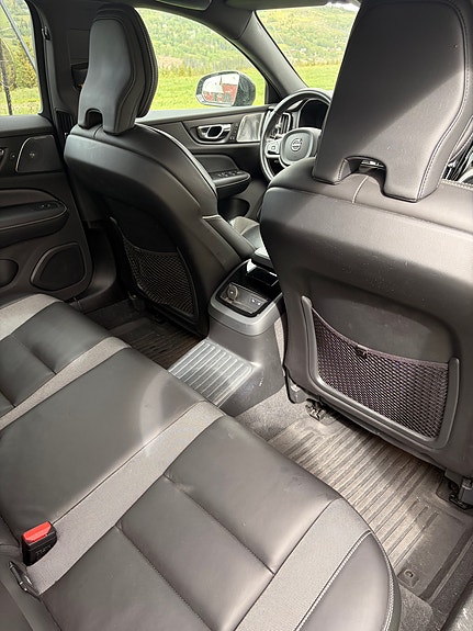 Volvo S60 8 of 30