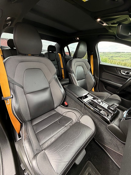 Volvo S60 12 of 30