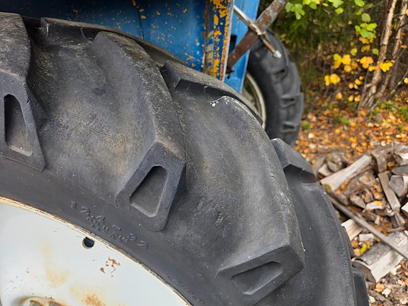 Ford 3600 4 of 5