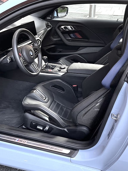 BMW M2 6 of 11