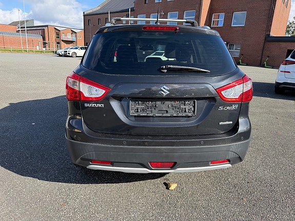 Suzuki SX4 S-Cross 6 of 29