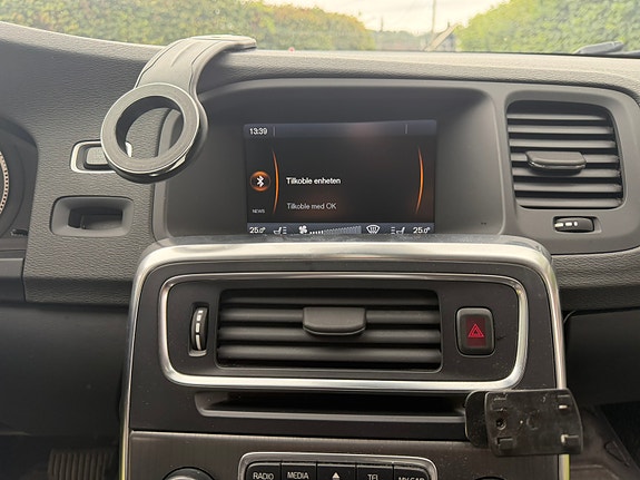 Volvo S60 10 of 12