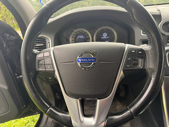 Volvo S60 8 of 12