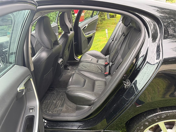 Volvo S60 11 of 12