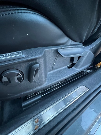 Volkswagen Passat 30 of 30