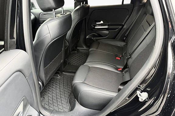 Mercedes-Benz EQA250 29 of 30