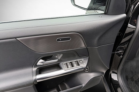 Mercedes-Benz EQA250 25 of 30