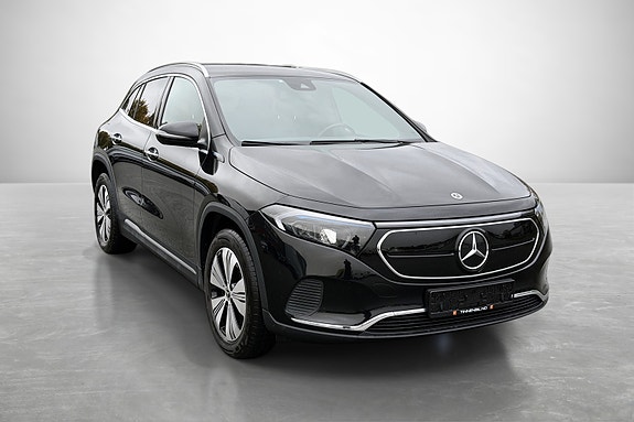 Mercedes-Benz EQA250 3 of 30