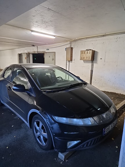 Honda Civic 4 of 9