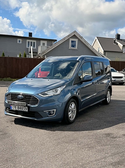 Ford Grand Tourneo Connect 2 of 14
