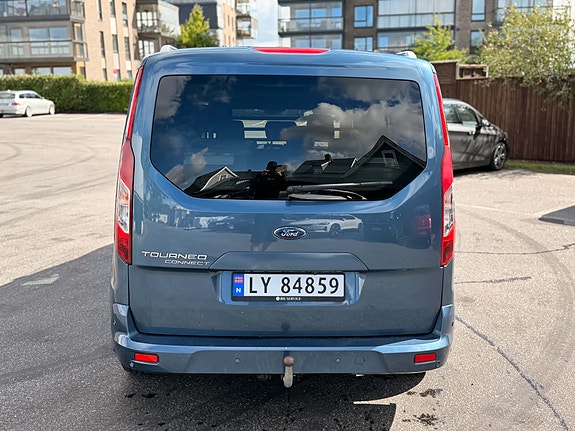 Ford Grand Tourneo Connect 8 of 14