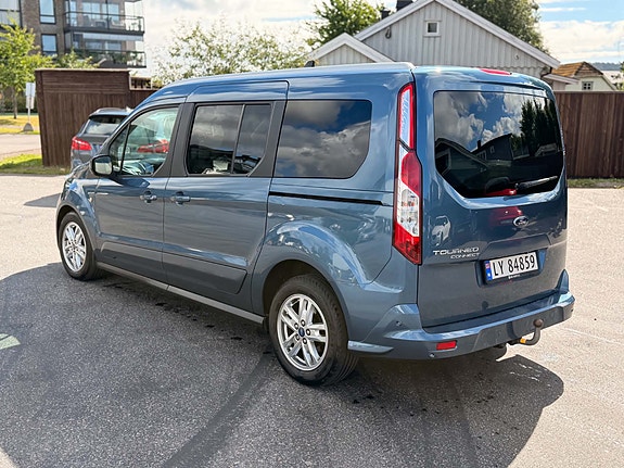 Ford Grand Tourneo Connect 5 of 14