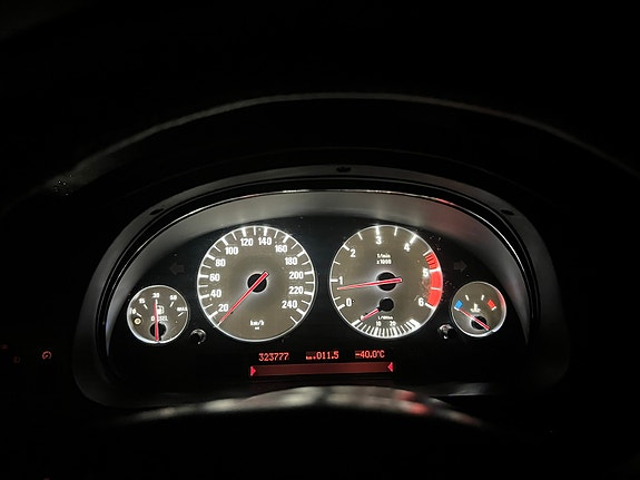 BMW 530d 12 of 12