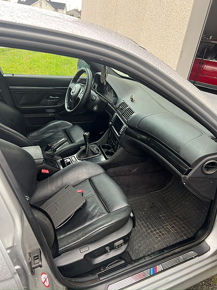 BMW 530d 9 of 12