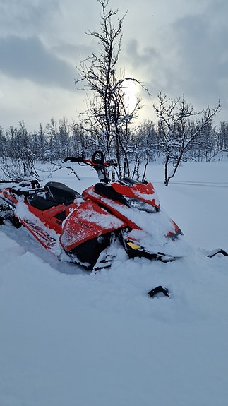 Ski-doo Summit 850 E-Tec 4 of 5