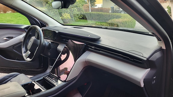 Ford Explorer 21 of 22