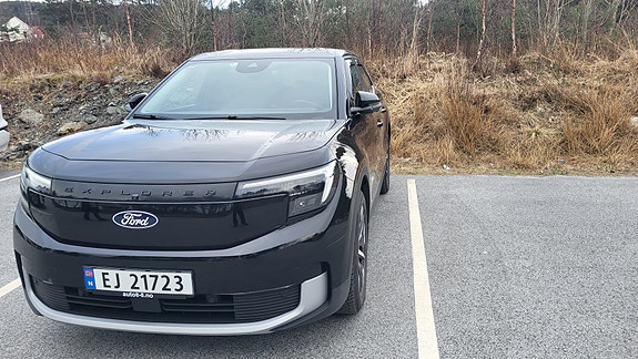 Ford Explorer 2 of 22