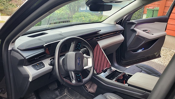 Ford Explorer 4 of 22