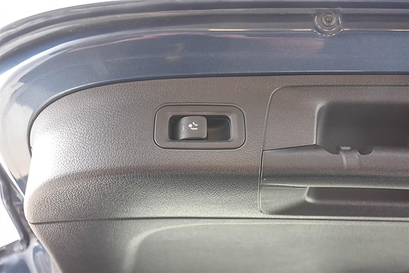 Mercedes-Benz EQA250 12 of 30
