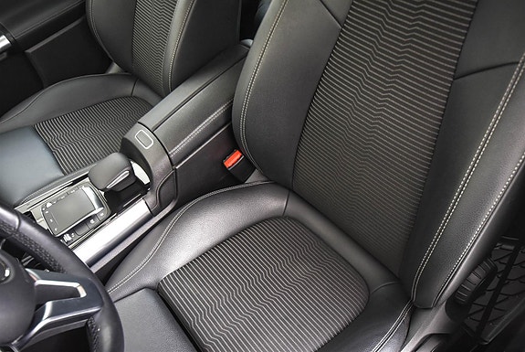 Mercedes-Benz EQA250 15 of 30