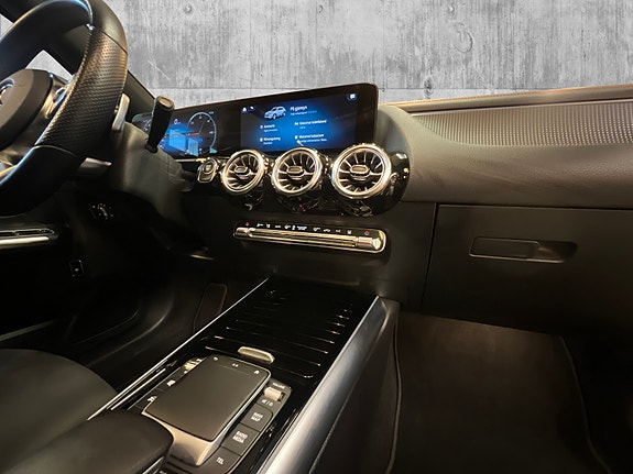 Mercedes-Benz EQA250 19 of 30
