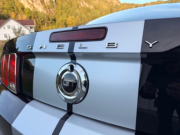 Ford Mustang 13 of 30