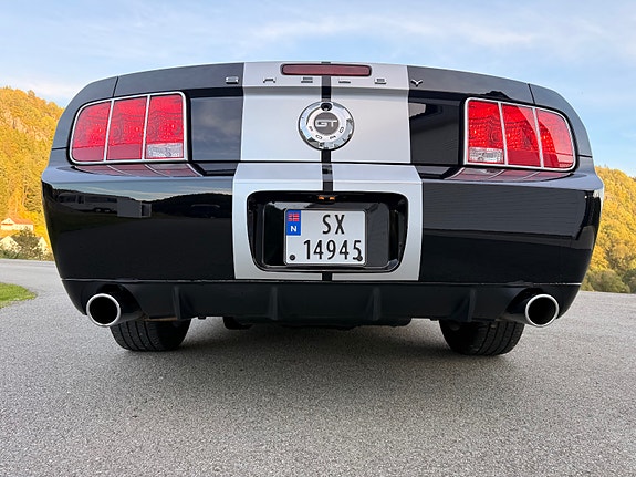Ford Mustang 12 of 30