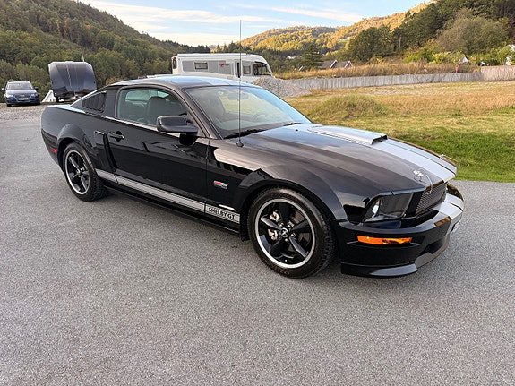 Ford Mustang 18 of 30