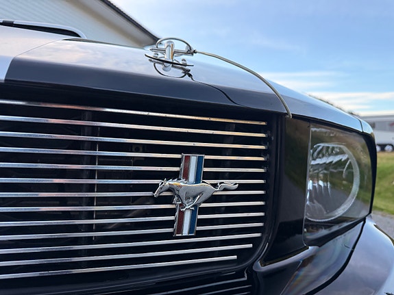 Ford Mustang 22 of 30