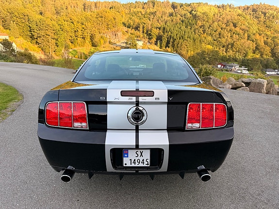 Ford Mustang 11 of 30