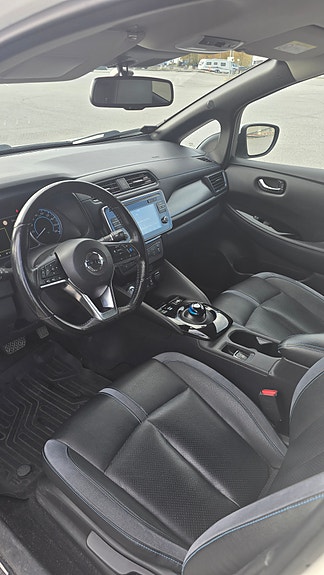 Nissan Leaf 12 of 12