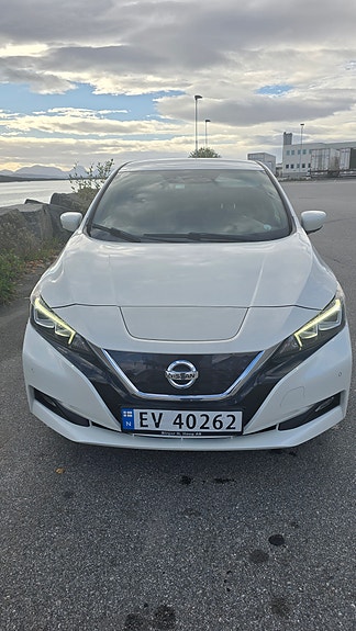 Nissan Leaf 2 of 12
