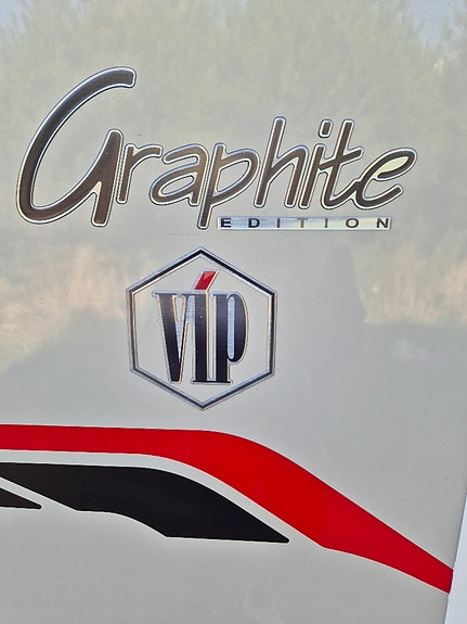 Challenger 337 Graphite VIP 28 of 30