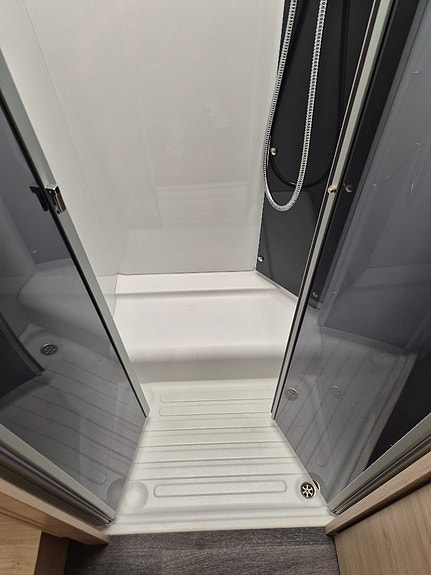 Challenger 337 Graphite VIP 22 of 30