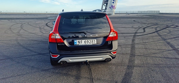 Volvo XC70 4 of 13