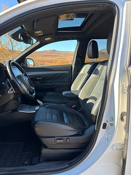 Mitsubishi Outlander 5 of 30