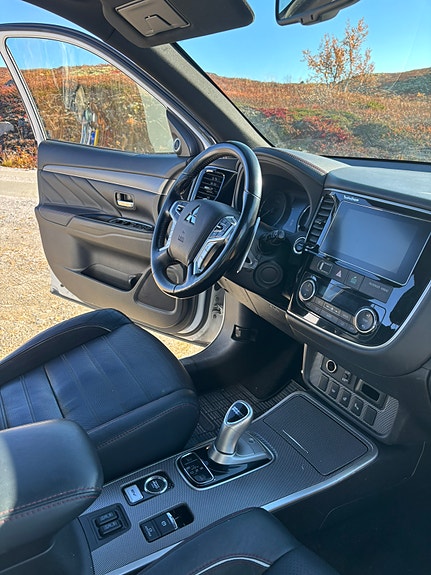 Mitsubishi Outlander 19 of 30