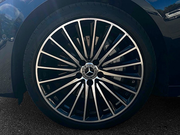 Mercedes-Benz C200 6 of 25