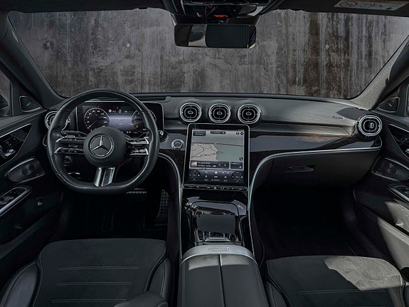 Mercedes-Benz C200 19 of 25