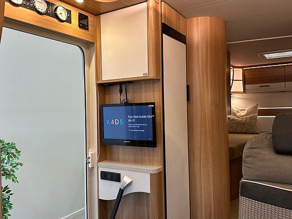 Dethleffs T7051 Adventage Automat / Alde / Stort lasterom / Enkle senger / DAB+ 26 of 30