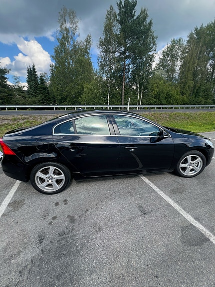 Volvo S60 21 of 22
