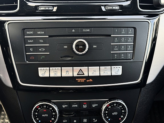 Mercedes-Benz GLE500 e 12 of 18