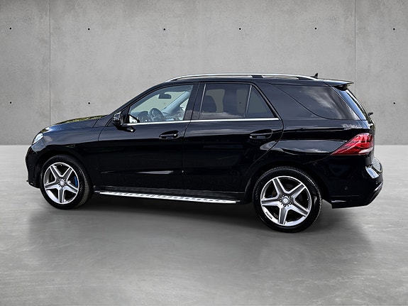 Mercedes-Benz GLE500 e 2 of 18
