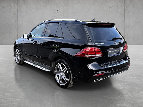 Mercedes-Benz GLE500 e 3 of 18