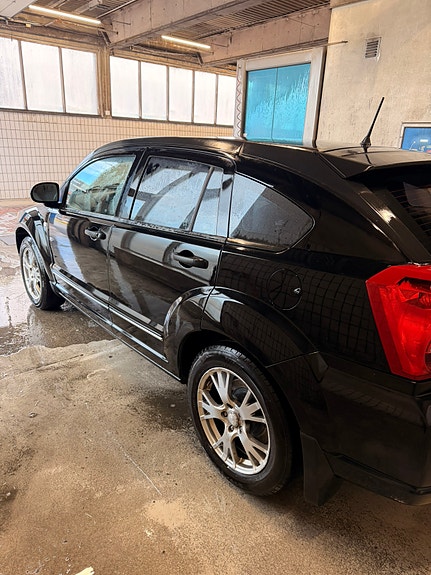 Dodge Caliber 7 of 18